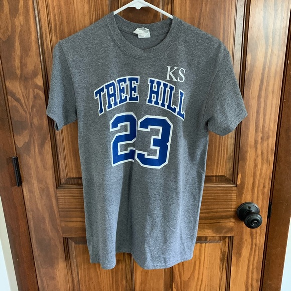 Gildan Tops - One Tree Hill shirt